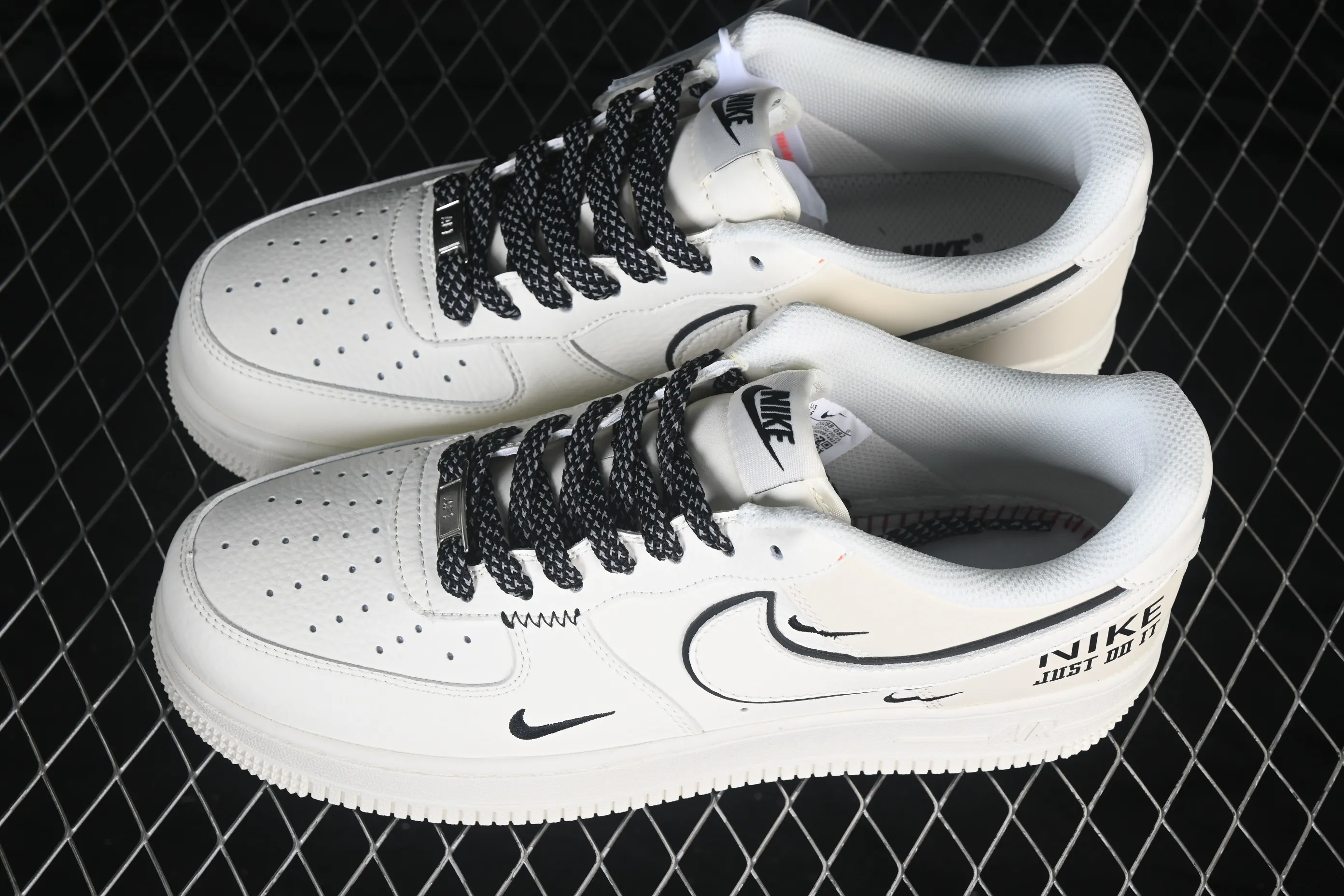 All categories Nk Air Force 1 Air Force series Nk Air Force 1 Low Air Force low-top Nike Air Force 1'07 Low Off-white Air Force One low-top casual sneakers MM5288-082